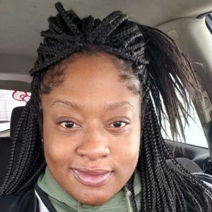 Meet your Posher, Stacy